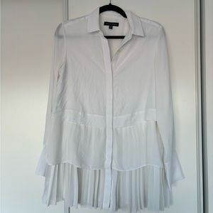Banana Republic Tiered Pleat Button Down Blouse